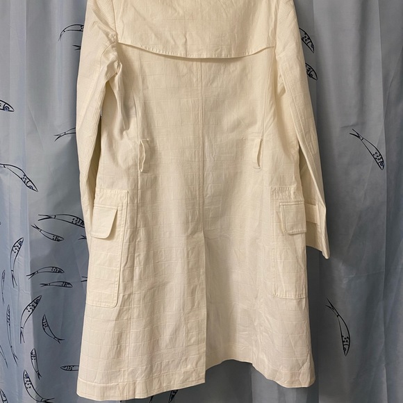Burberry white/cream trench coat UK10 - Picture 16 of 17